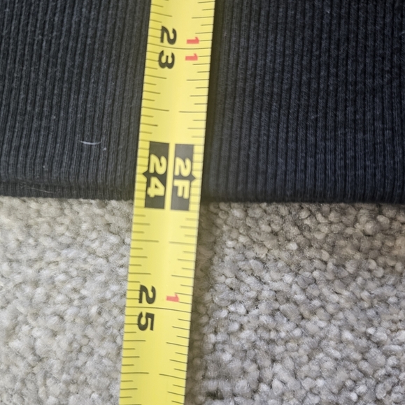 Columbia logo Sweatshirt - Picture 11 of 12